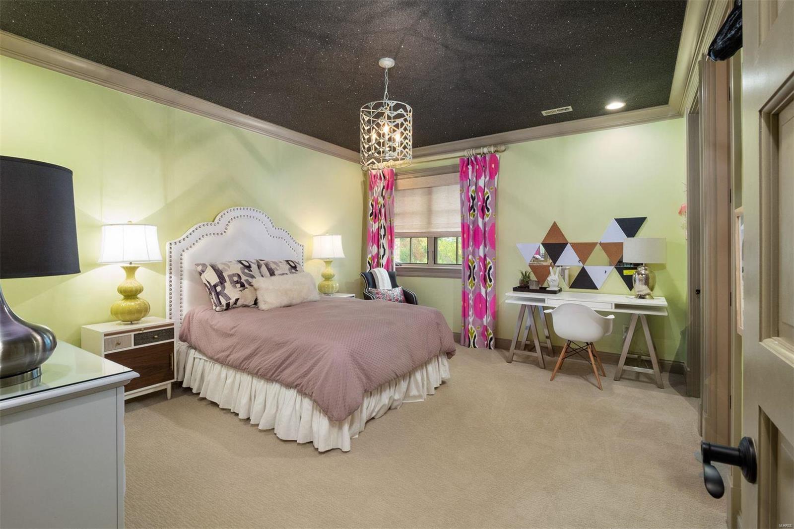 Vandiver Place - Residential