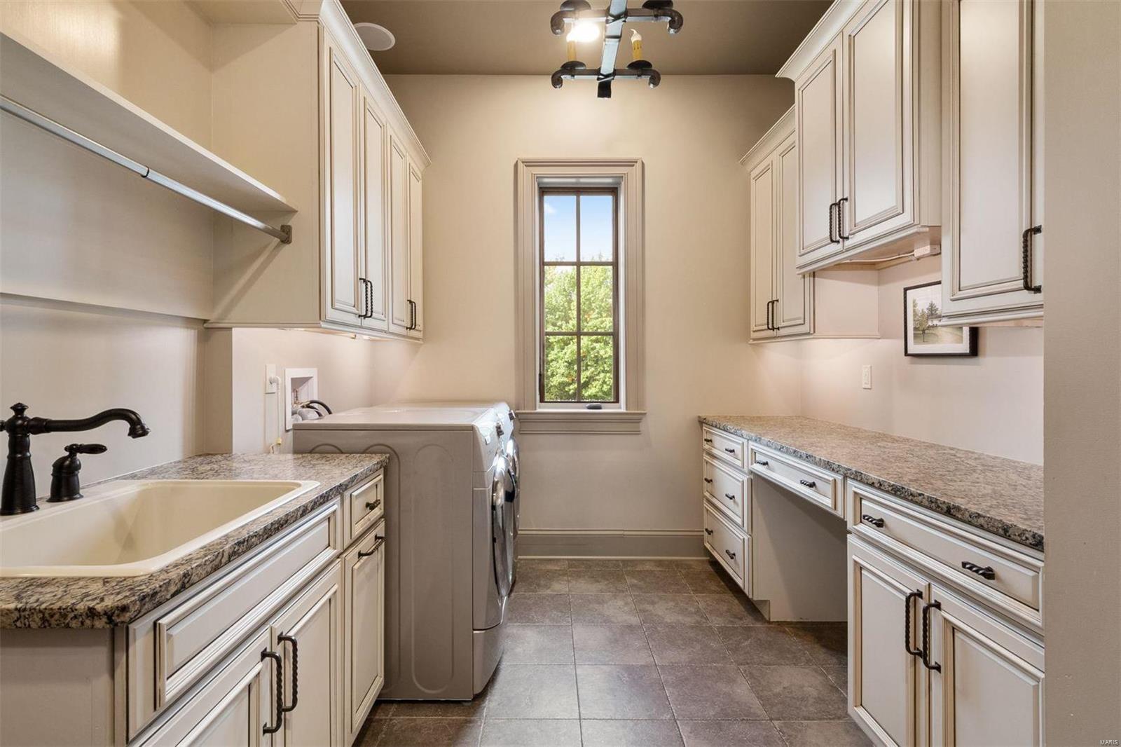 Vandiver Place - Residential