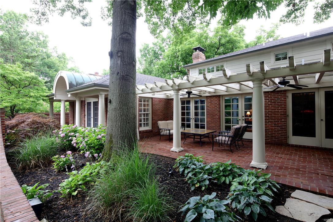 Berkley Manor 6 - Residential