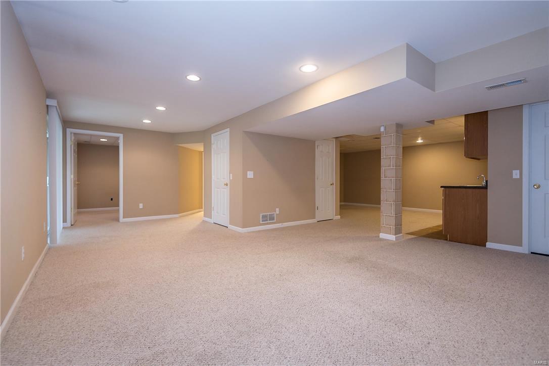 Stonebridge Manor #1 - Residential Lease