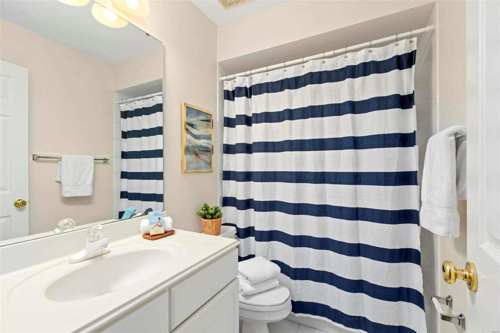 Topping Manor 2 - Residential