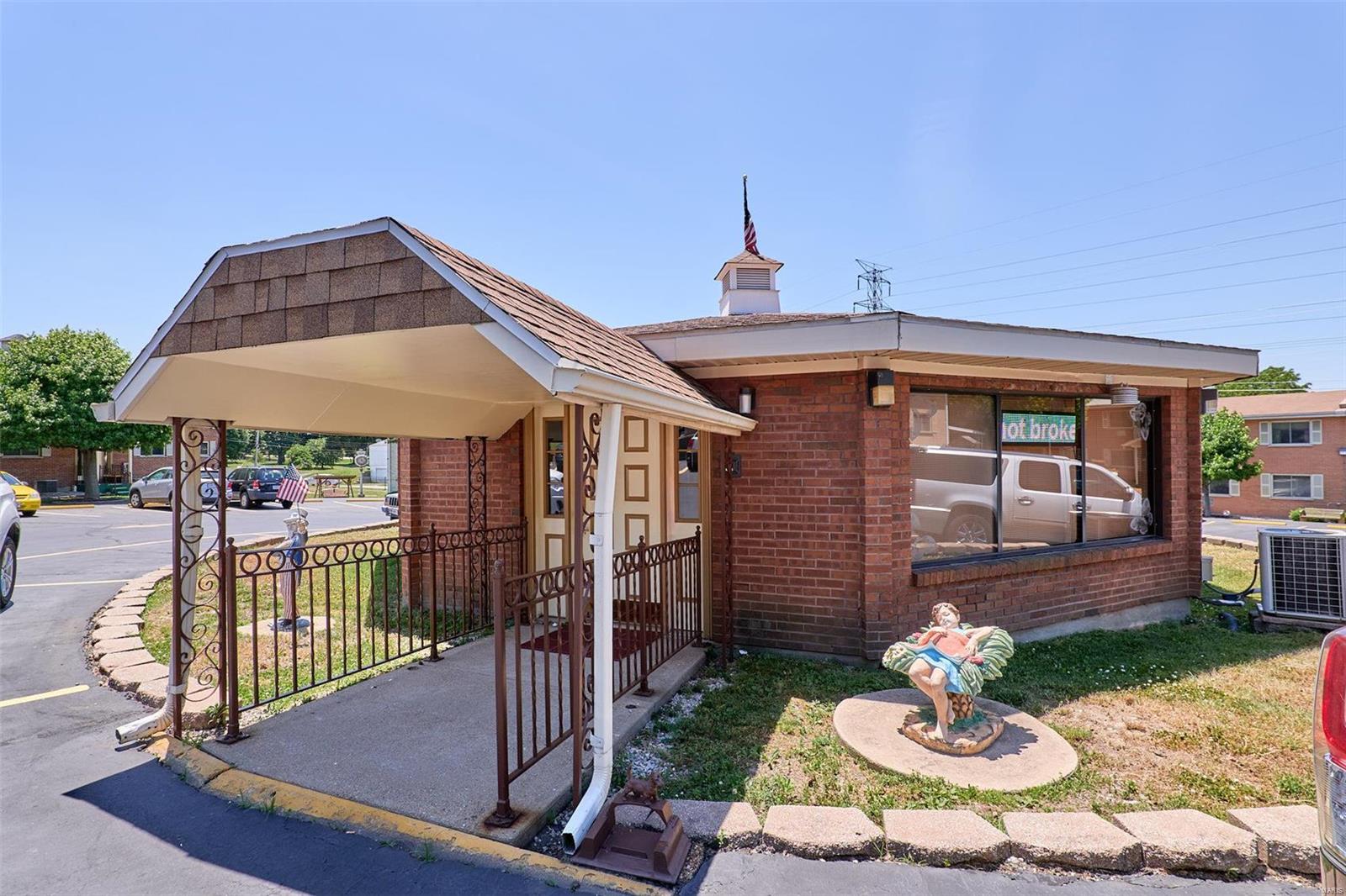 New Town Of St Ferdinand - Residential Income