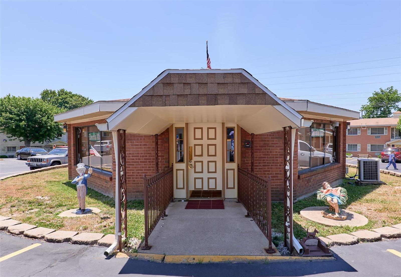 New Town Of St Ferdinand - Residential Income