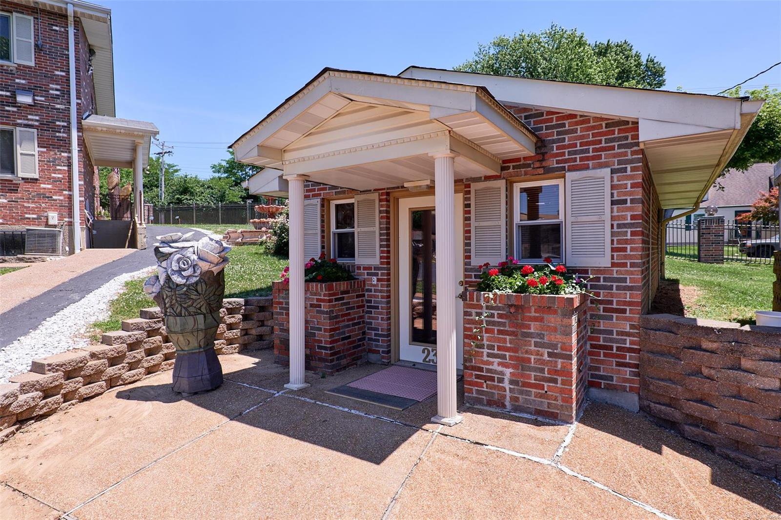 New Town Of St Ferdinand - Residential Income