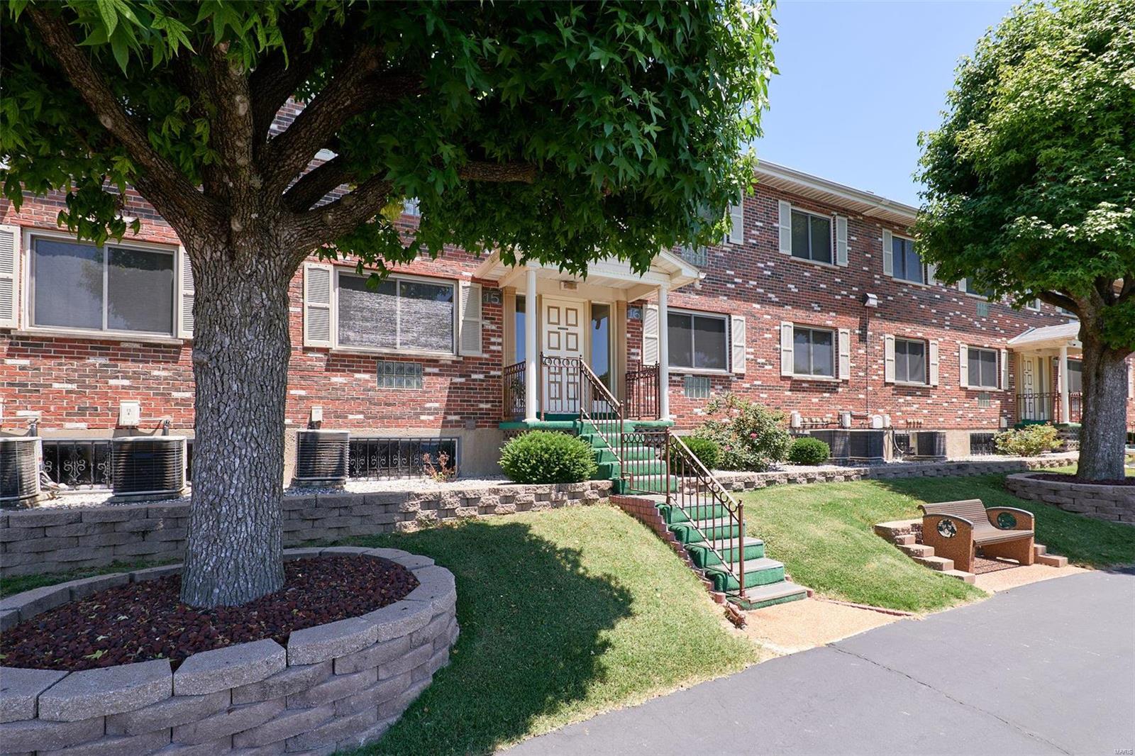 New Town Of St Ferdinand - Residential Income