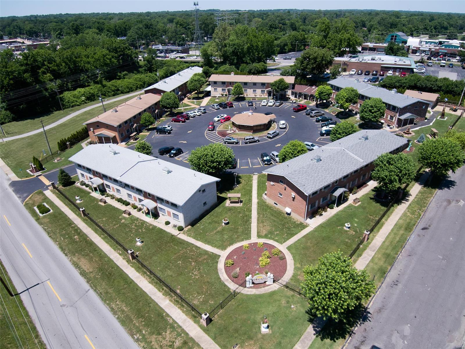 New Town Of St Ferdinand - Residential Income