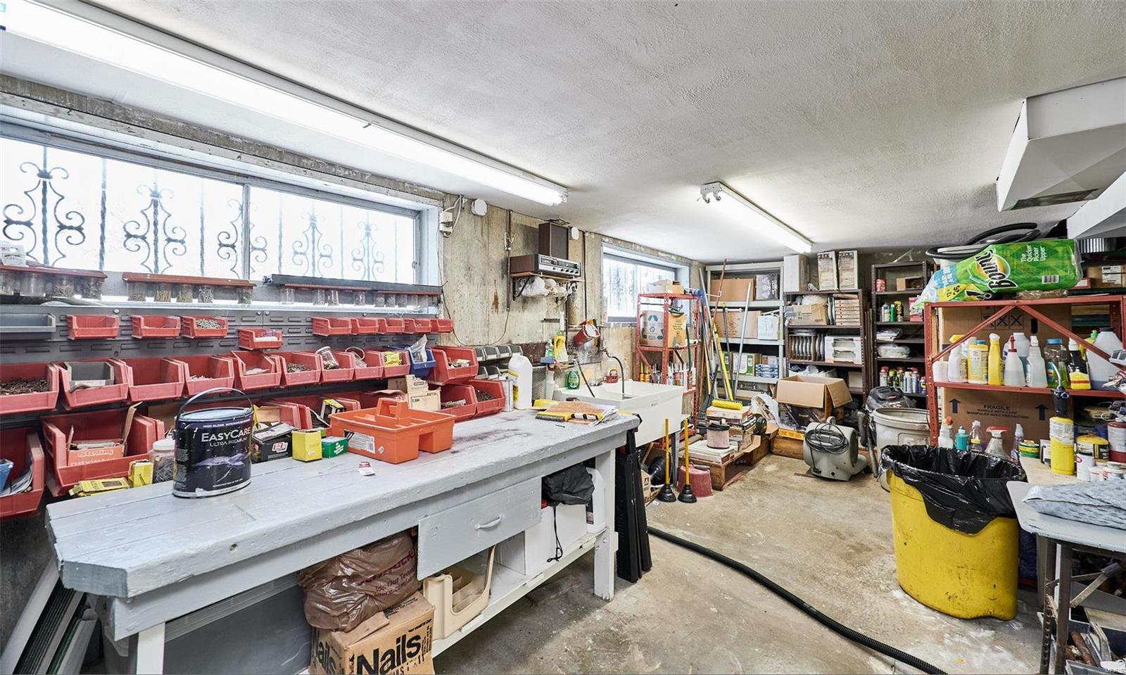 New Town Of St Ferdinand - Residential Income