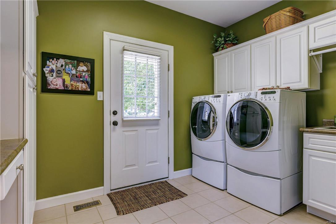 Country Lake Estates - Residential