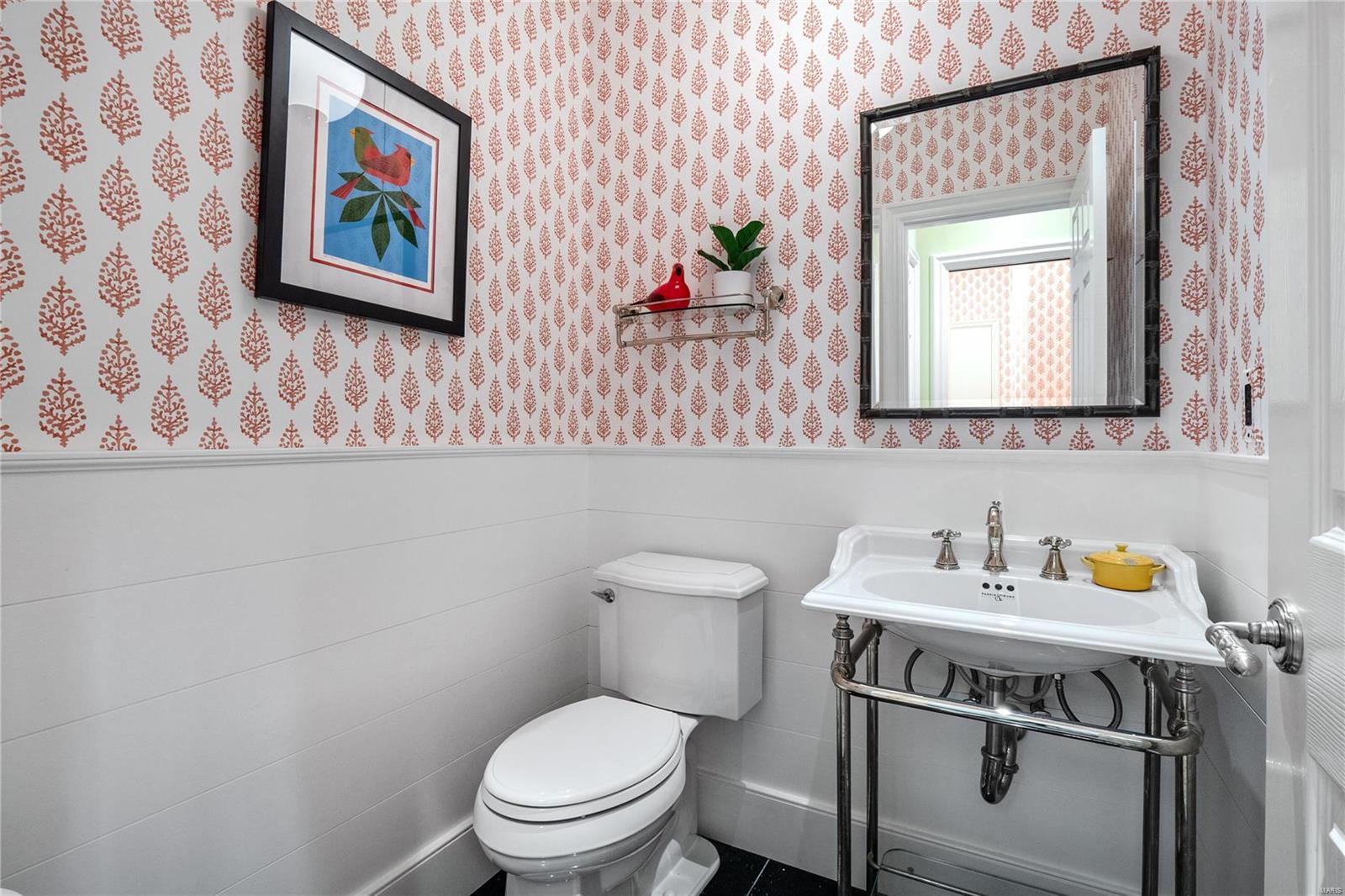 Woodbridge Condo - Residential