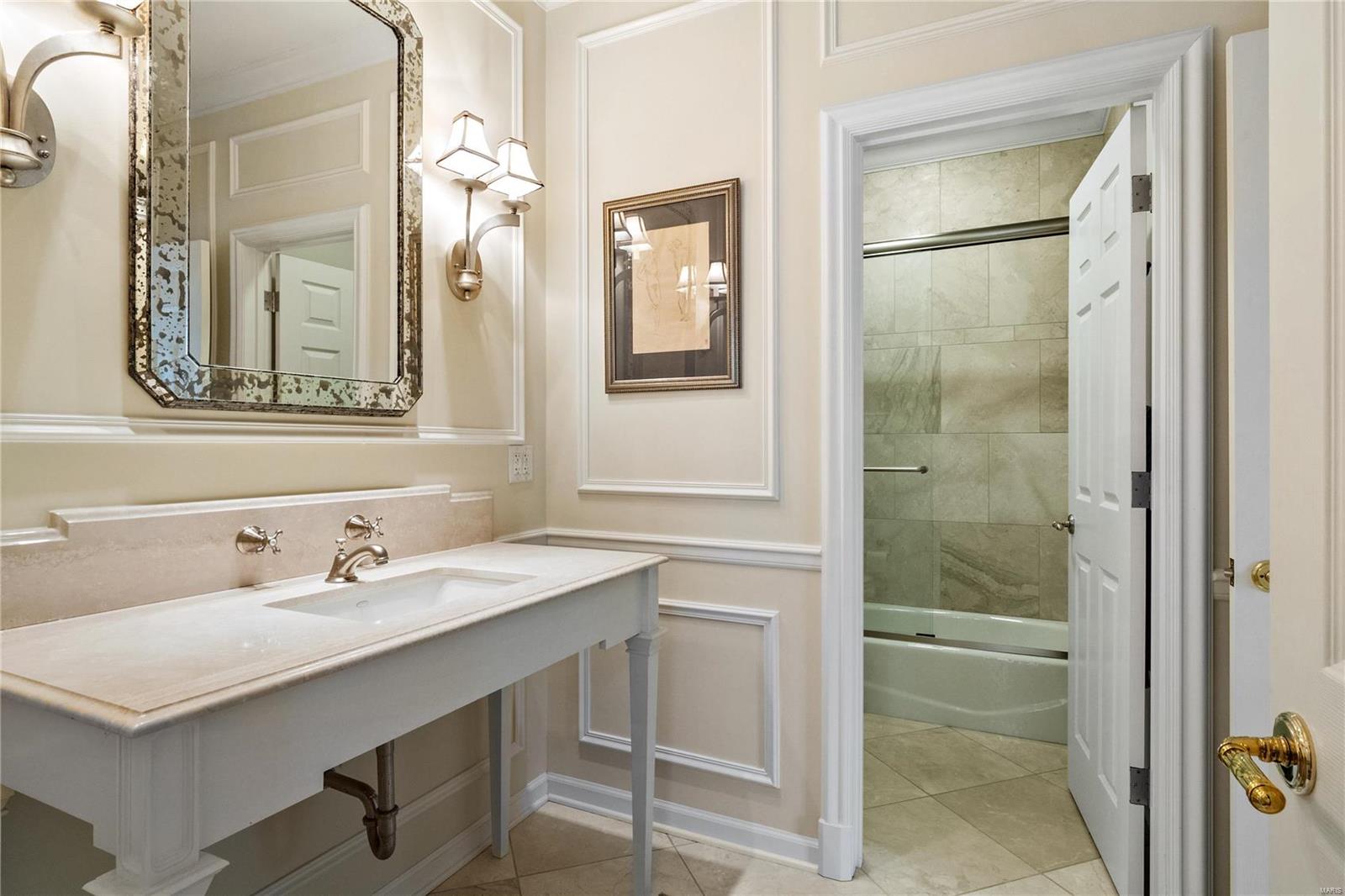 Woodbridge Condo - Residential