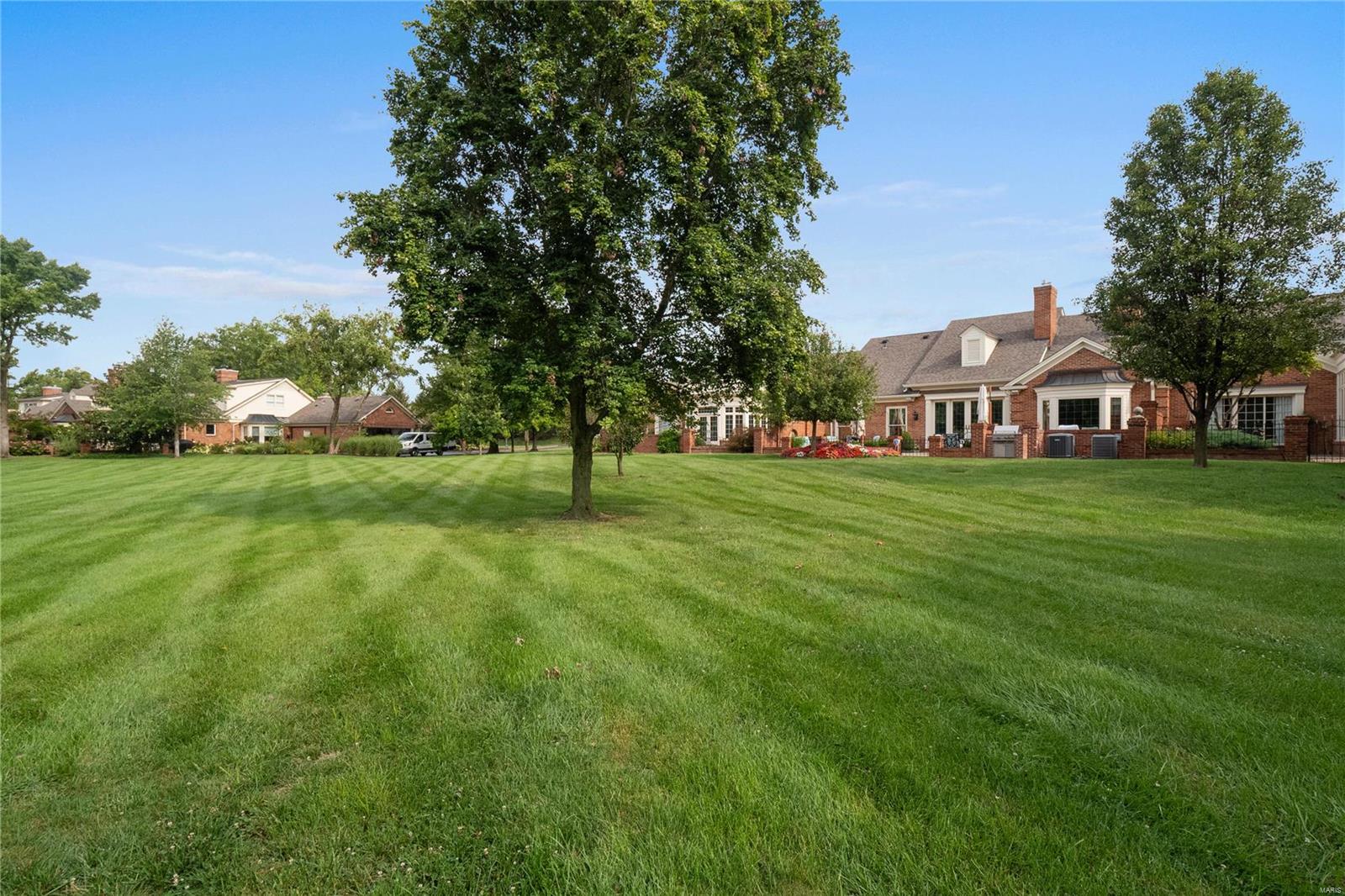 Woodbridge Condo - Residential