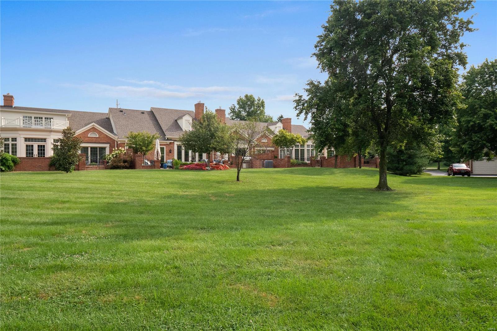 Woodbridge Condo - Residential