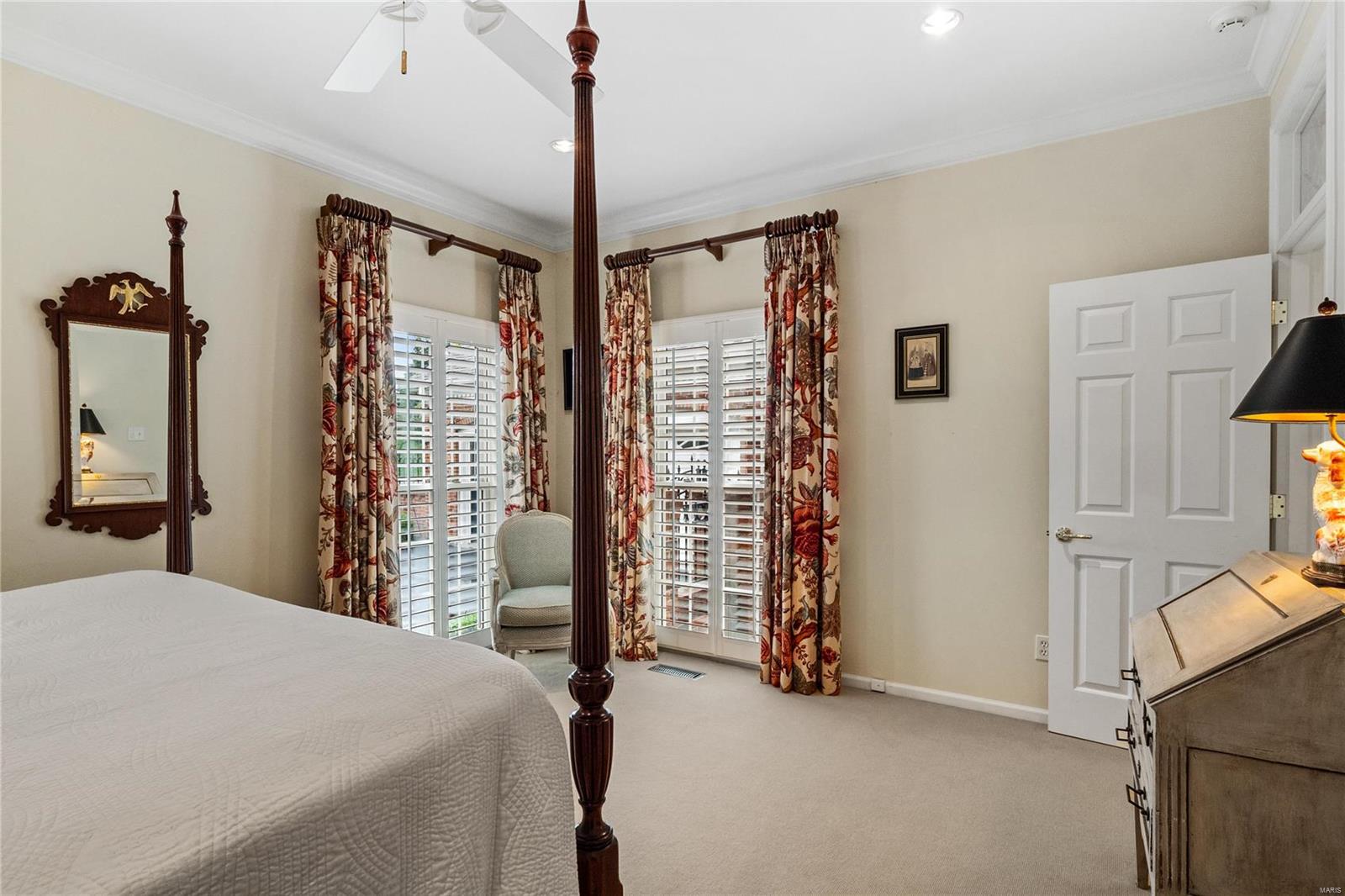 Woodbridge Condo - Residential