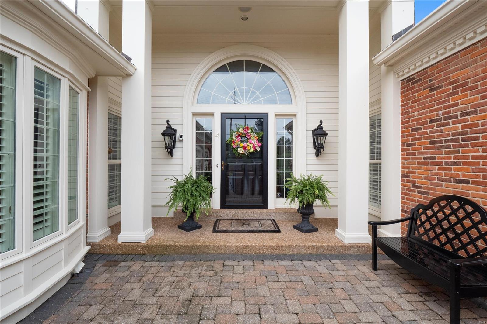 Woodbridge Condo - Residential