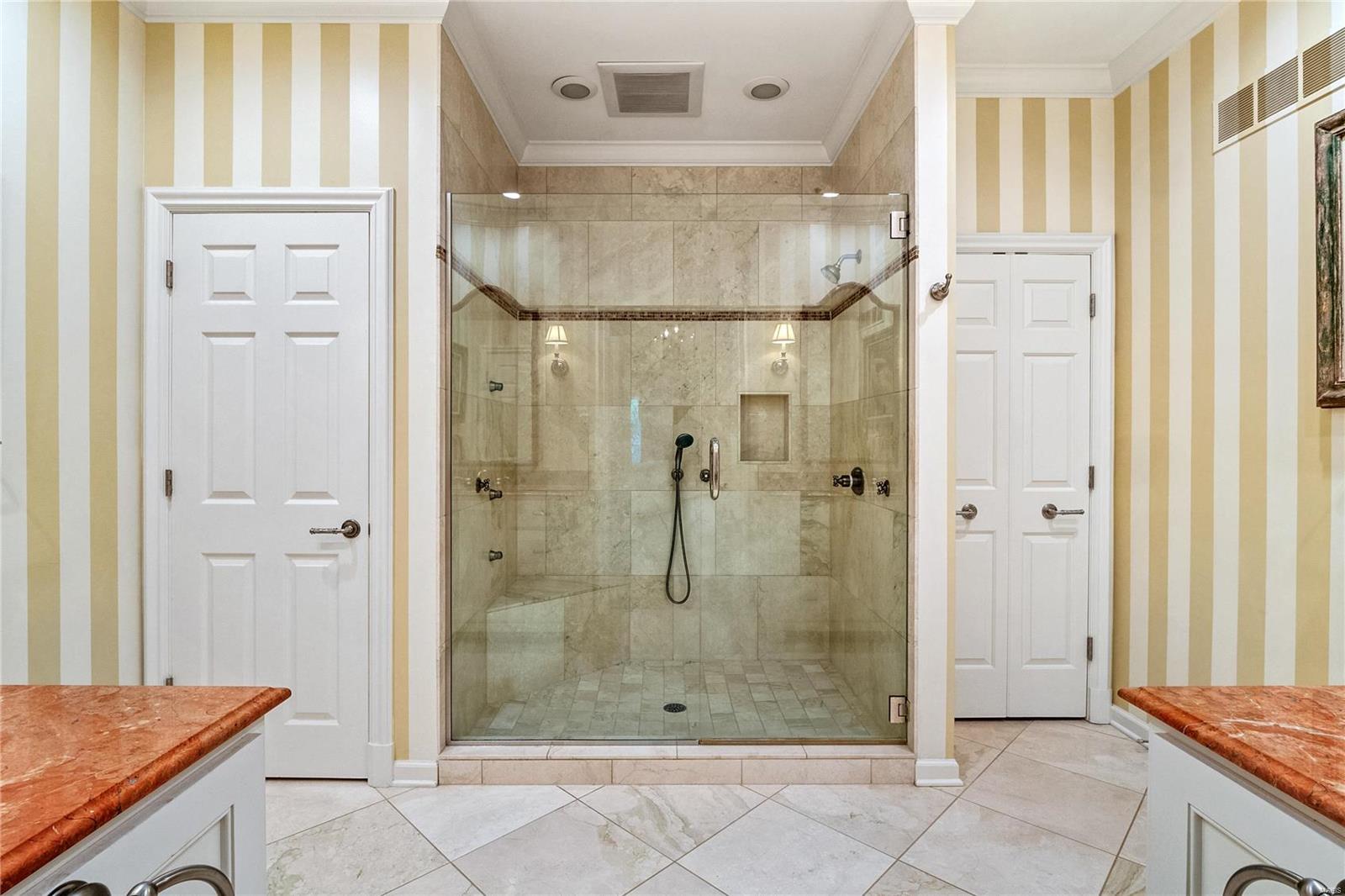 Woodbridge Condo - Residential