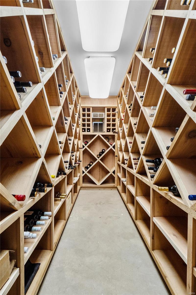 Woodbridge Condo - Residential