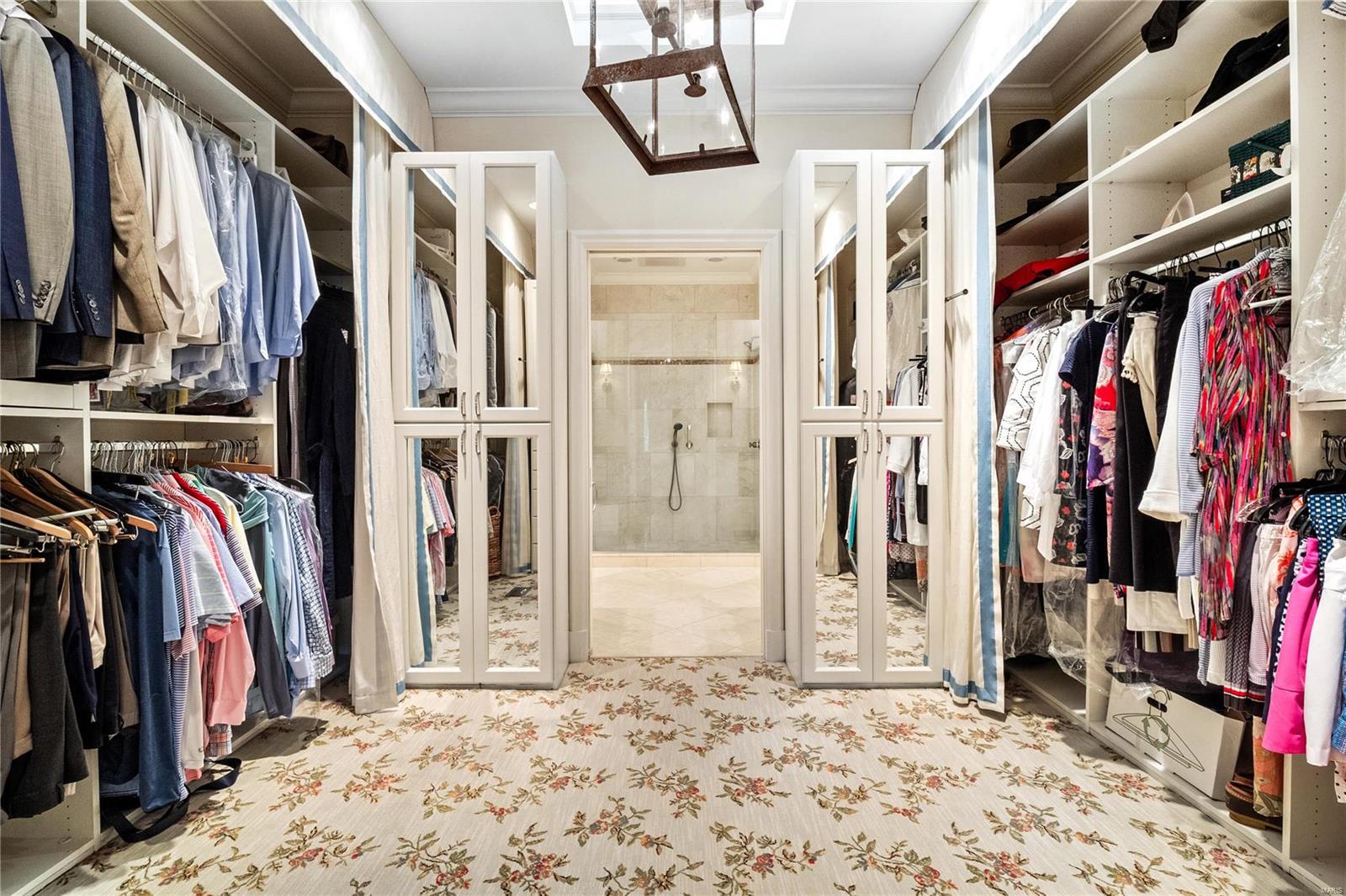 Woodbridge Condo - Residential