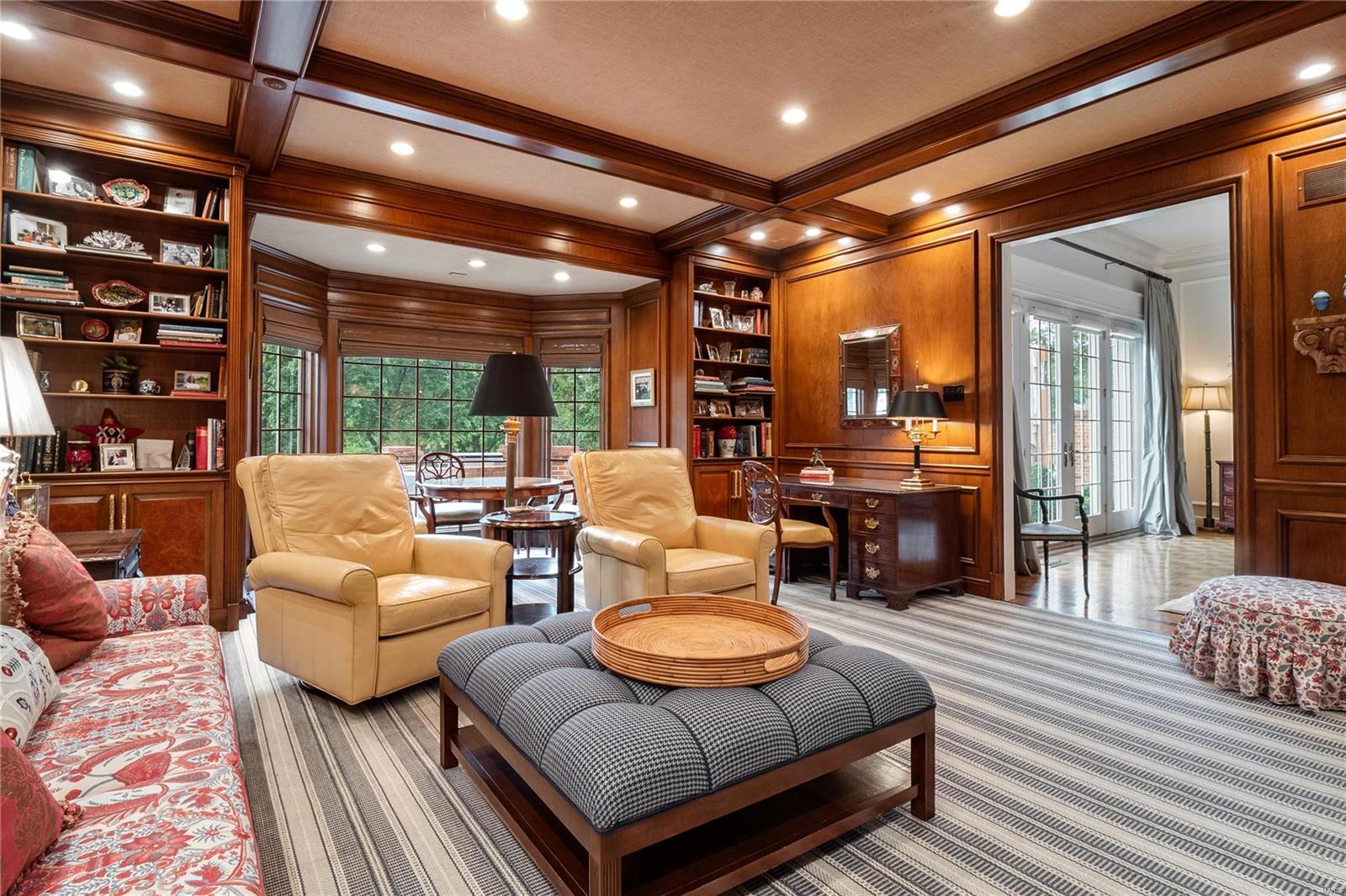 Woodbridge Condo - Residential