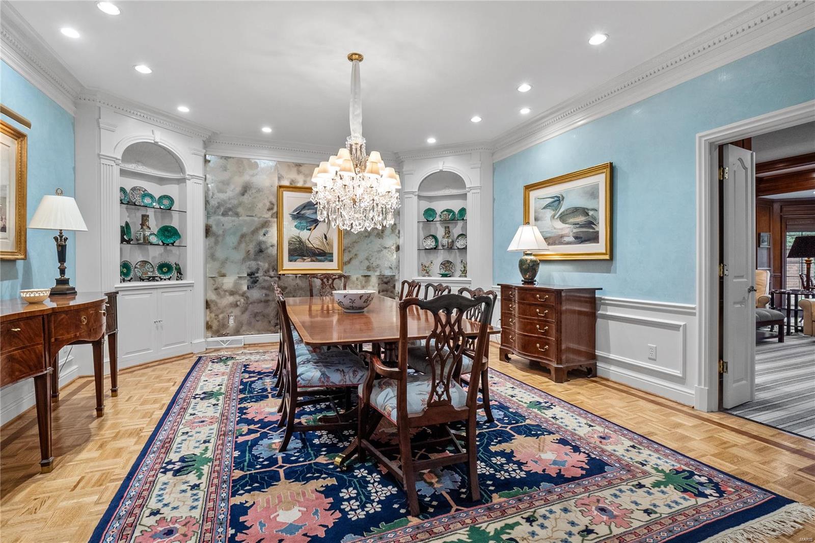 Woodbridge Condo - Residential