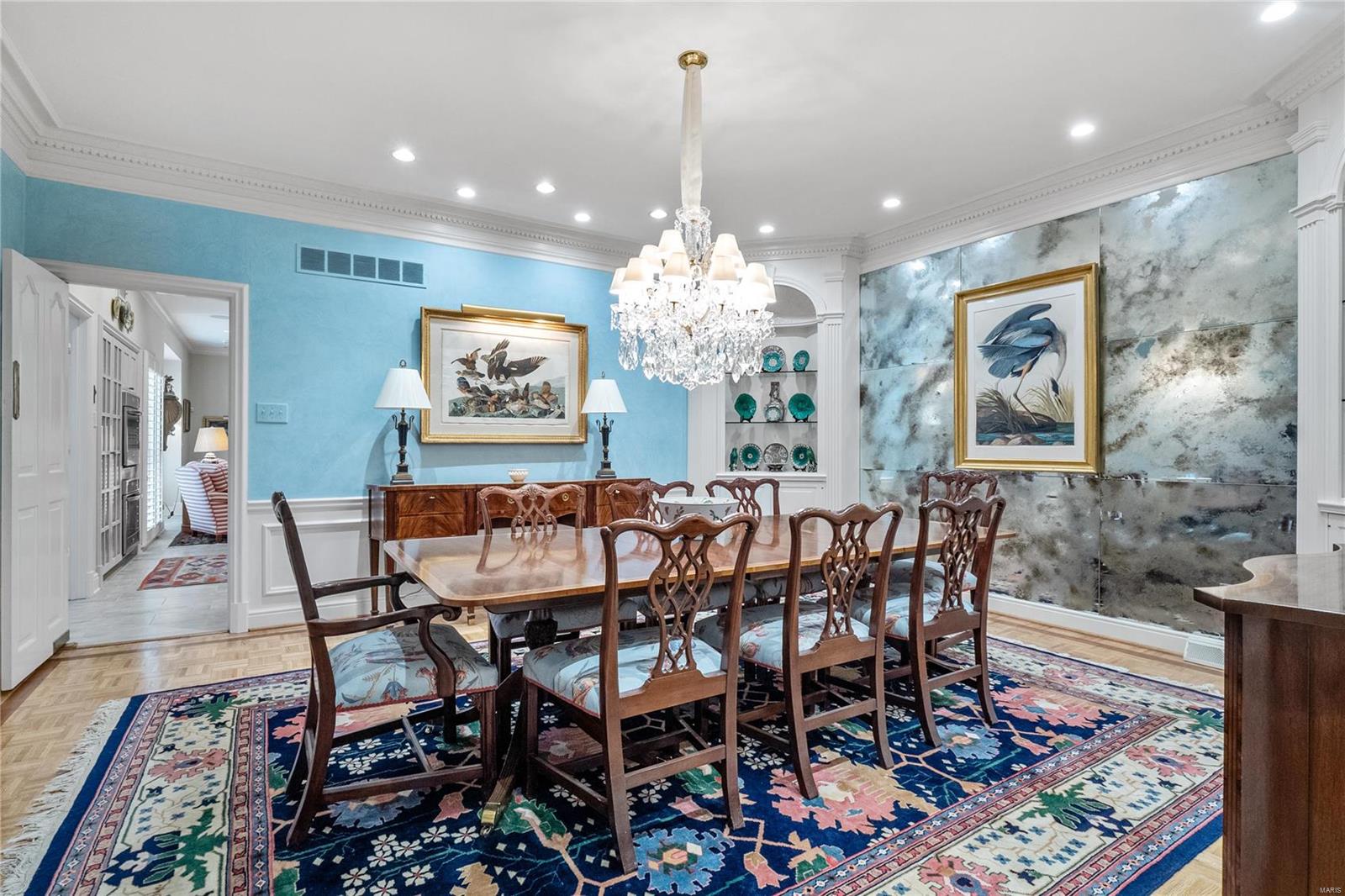 Woodbridge Condo - Residential