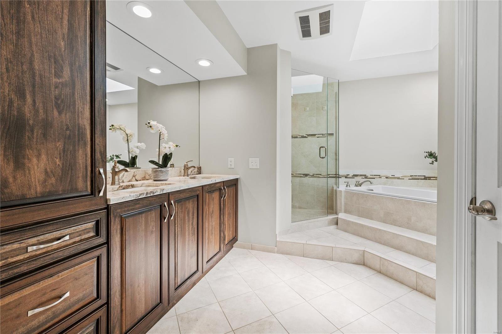 Karrvilla West - Residential