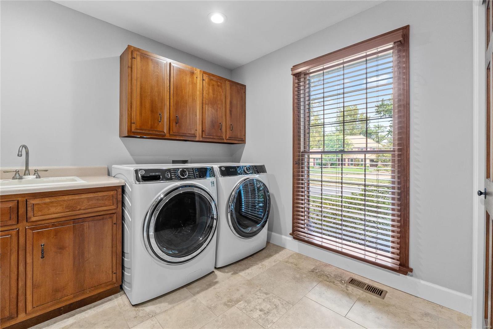 Karrvilla West - Residential