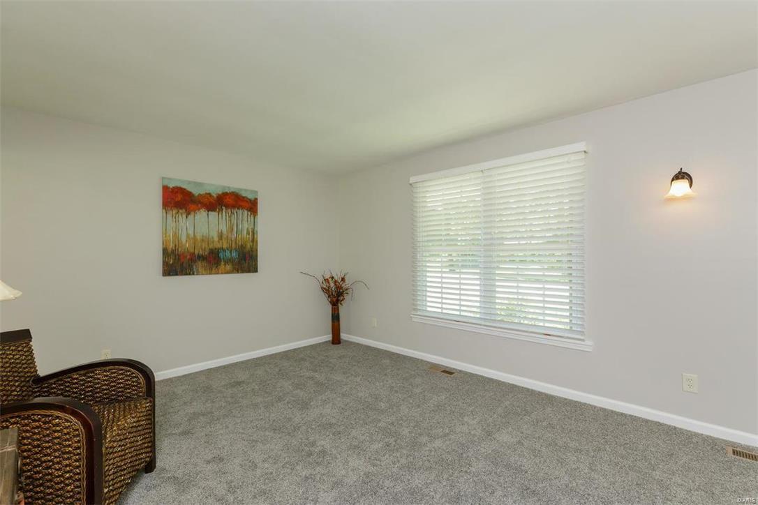 Country Hill Manor - Residential