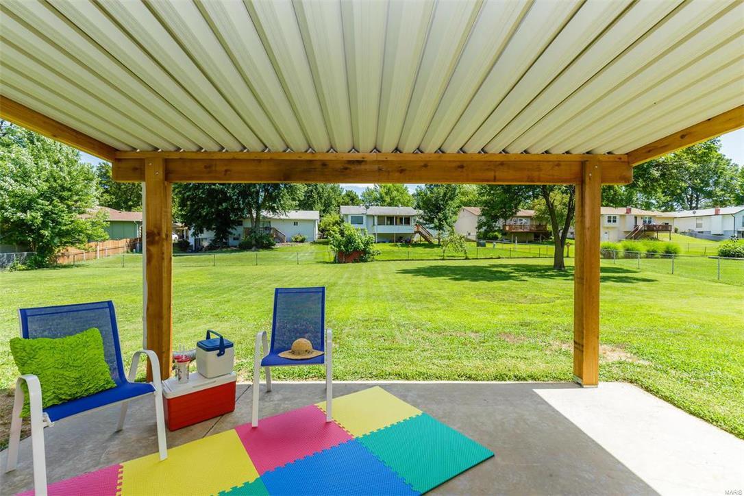 Country Hill Manor - Residential