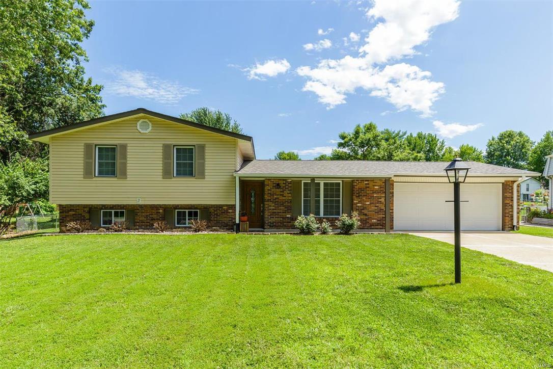 Country Hill Manor - Residential