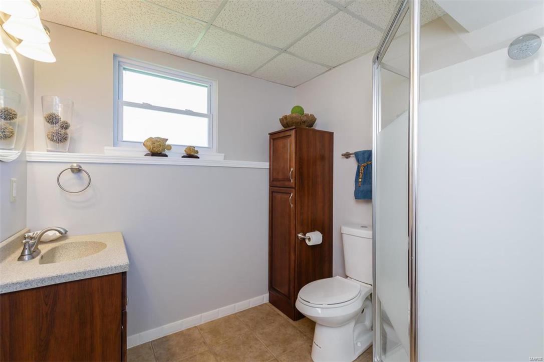 Country Hill Manor - Residential