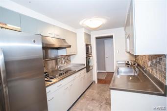 Park Tower Condominiums - Residential