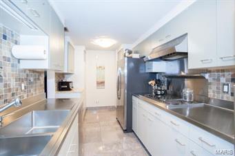 Park Tower Condominiums - Residential