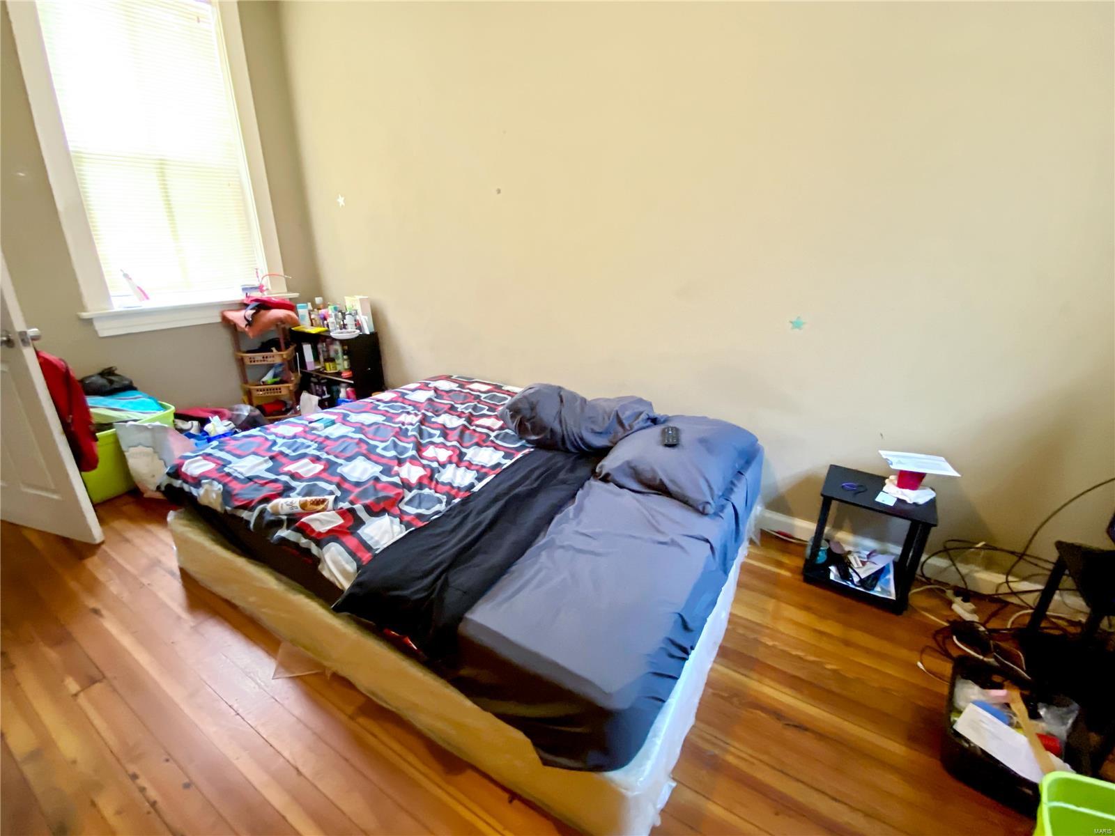 Lynch Add - Residential Income