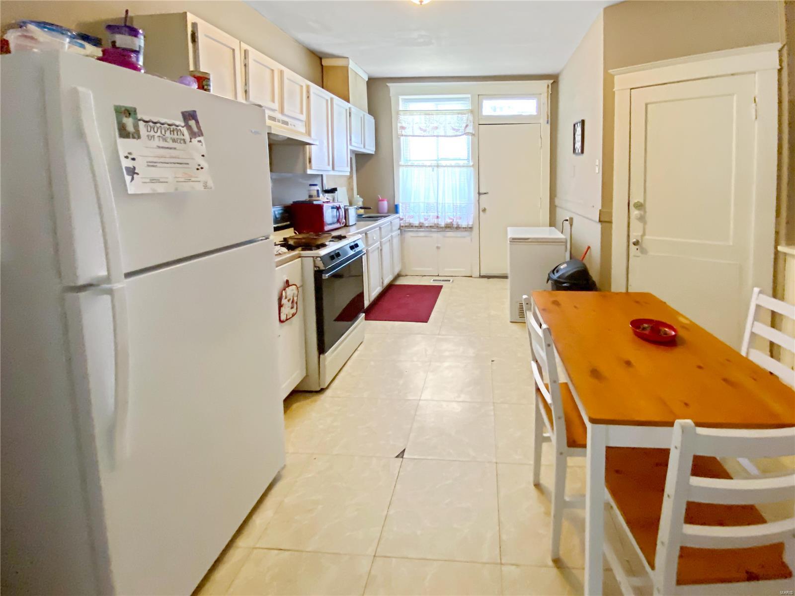 Lynch Add - Residential Income