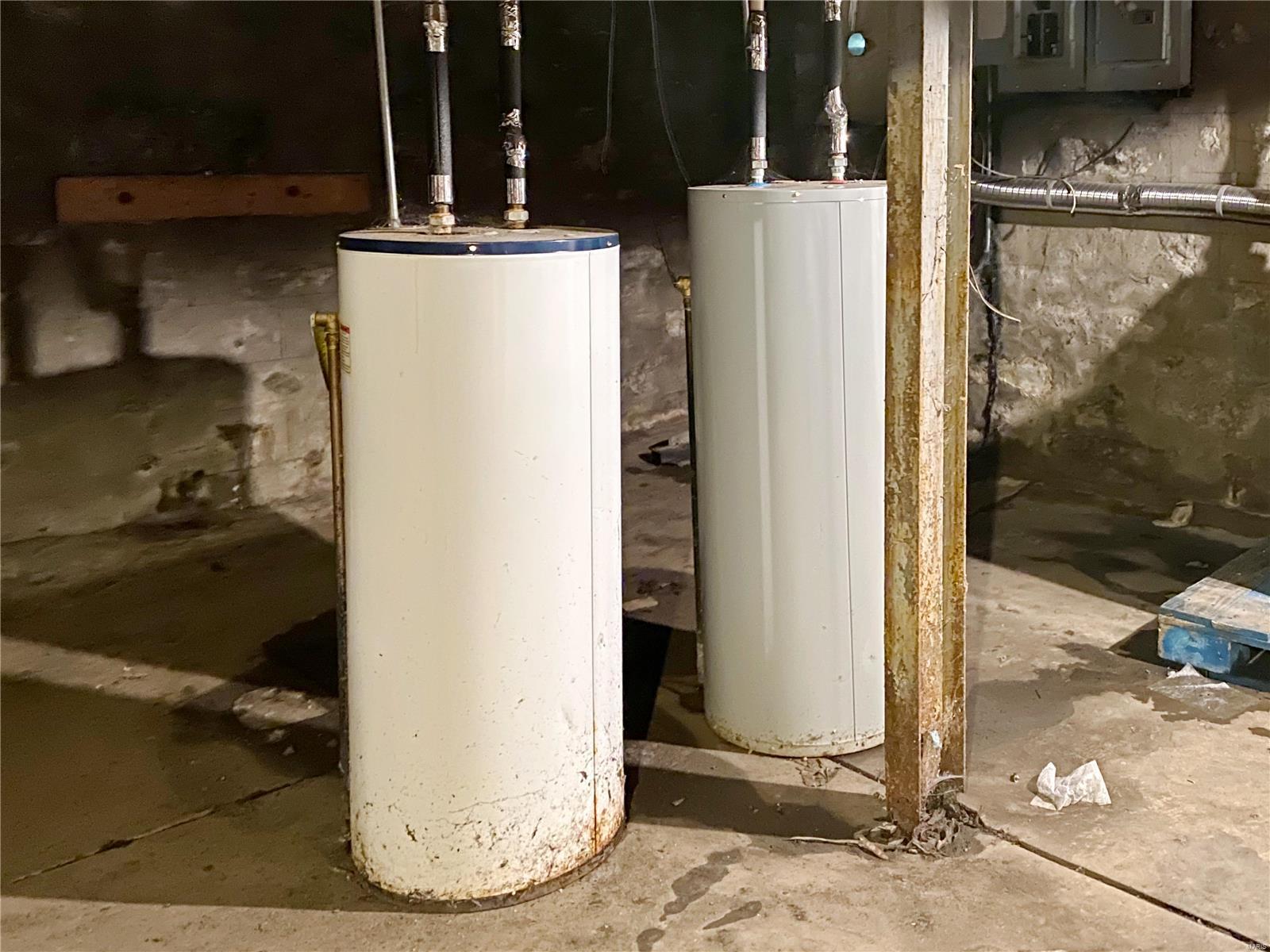 Lynch Add - Residential Income