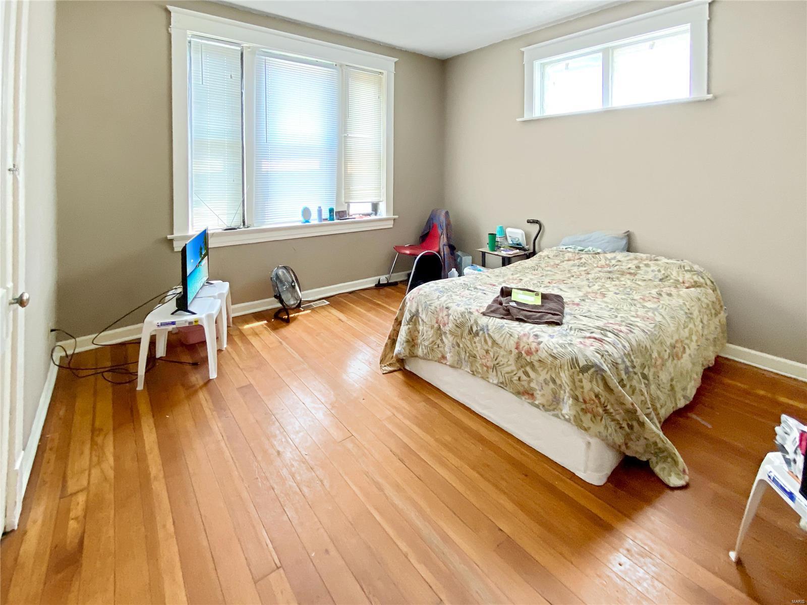 Lynch Add - Residential Income