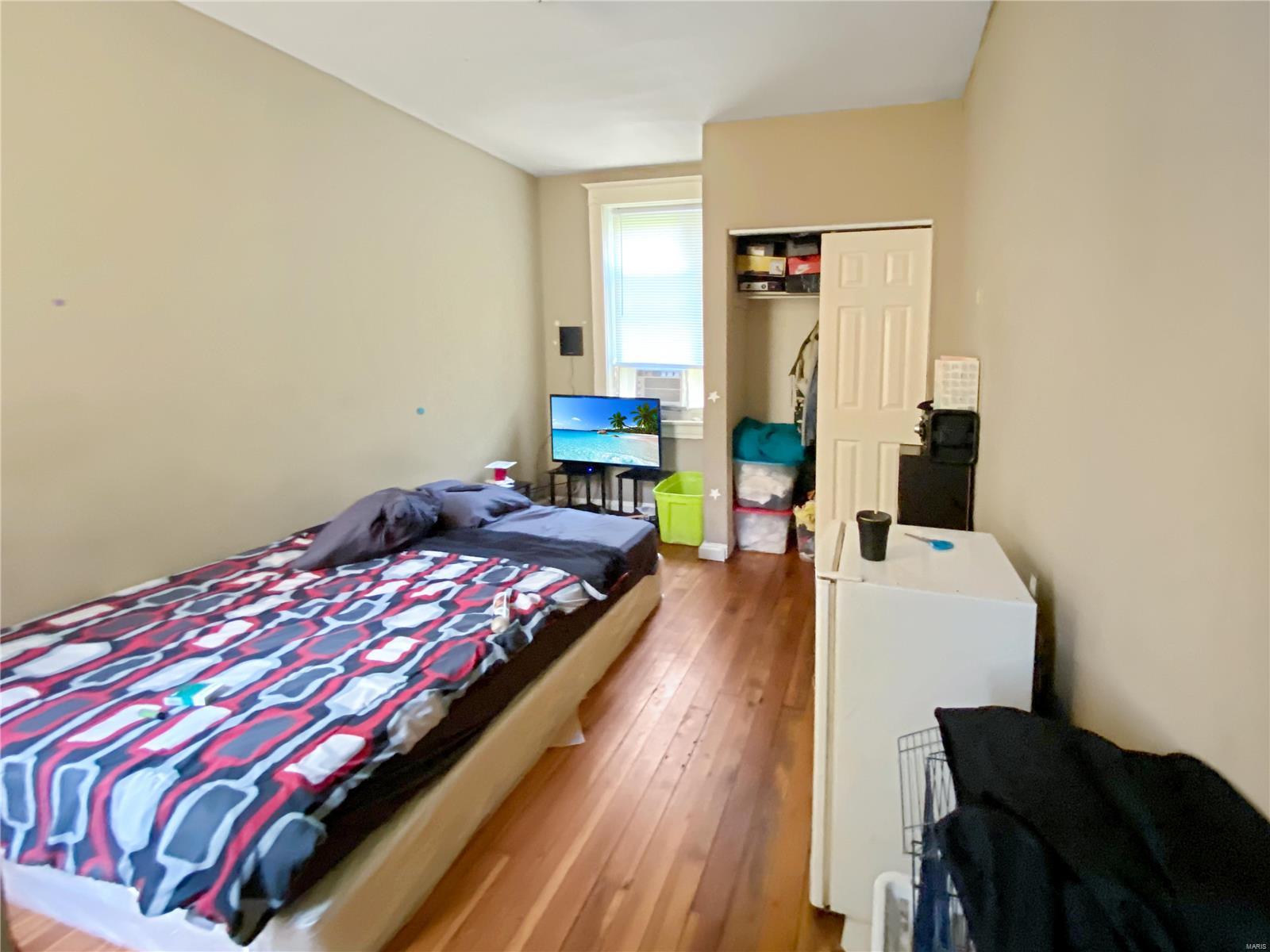 Lynch Add - Residential Income