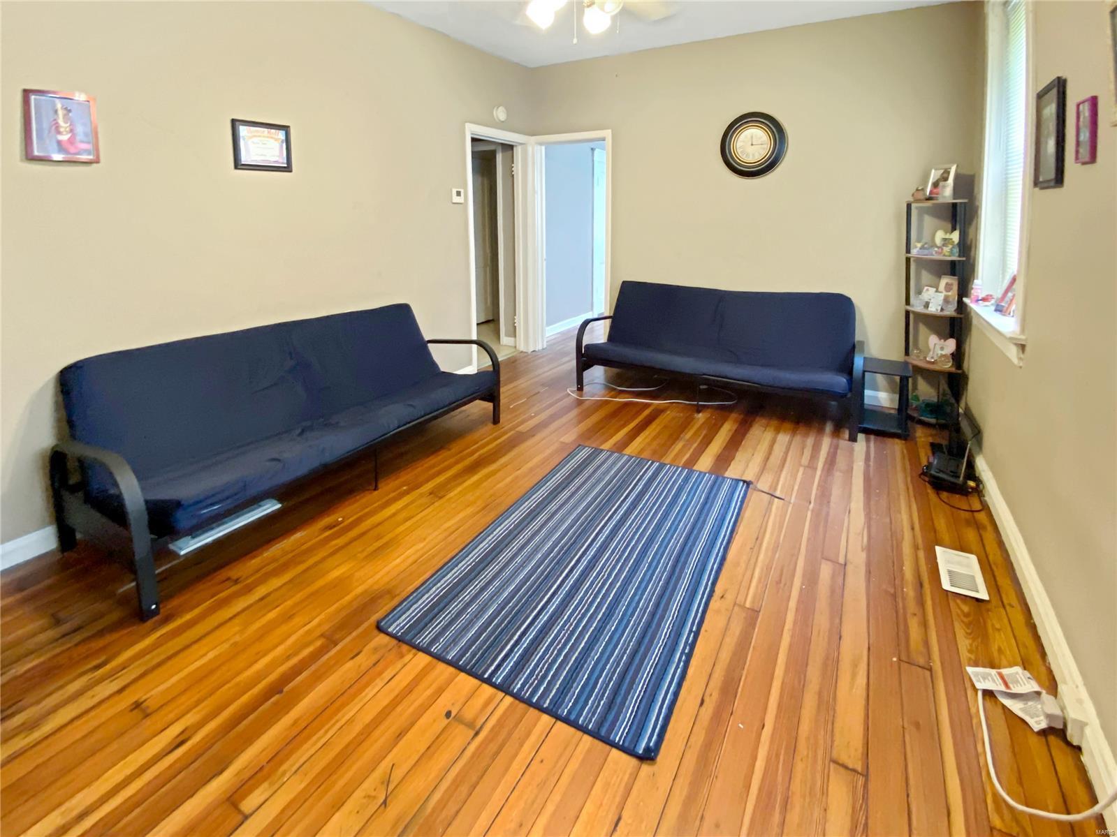 Lynch Add - Residential Income