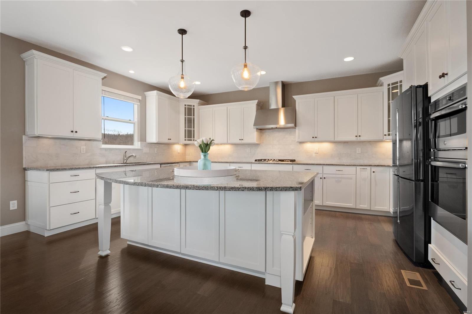 Arbors At Kehrs Mill - Residential