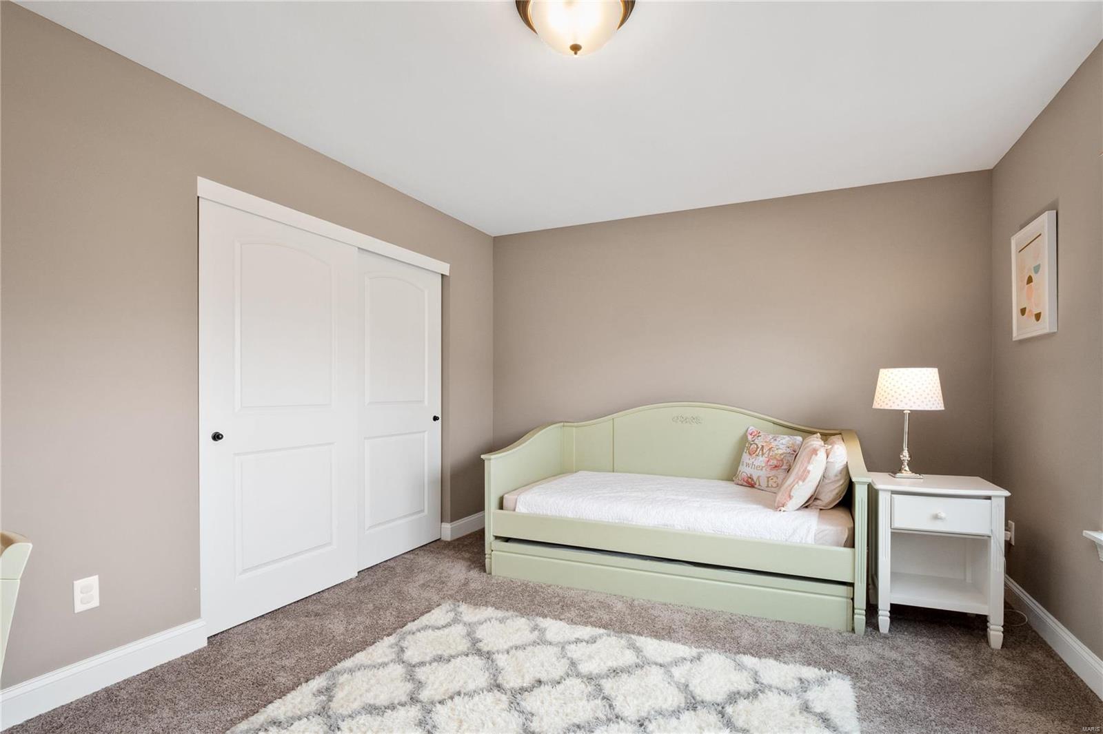 Arbors At Kehrs Mill - Residential