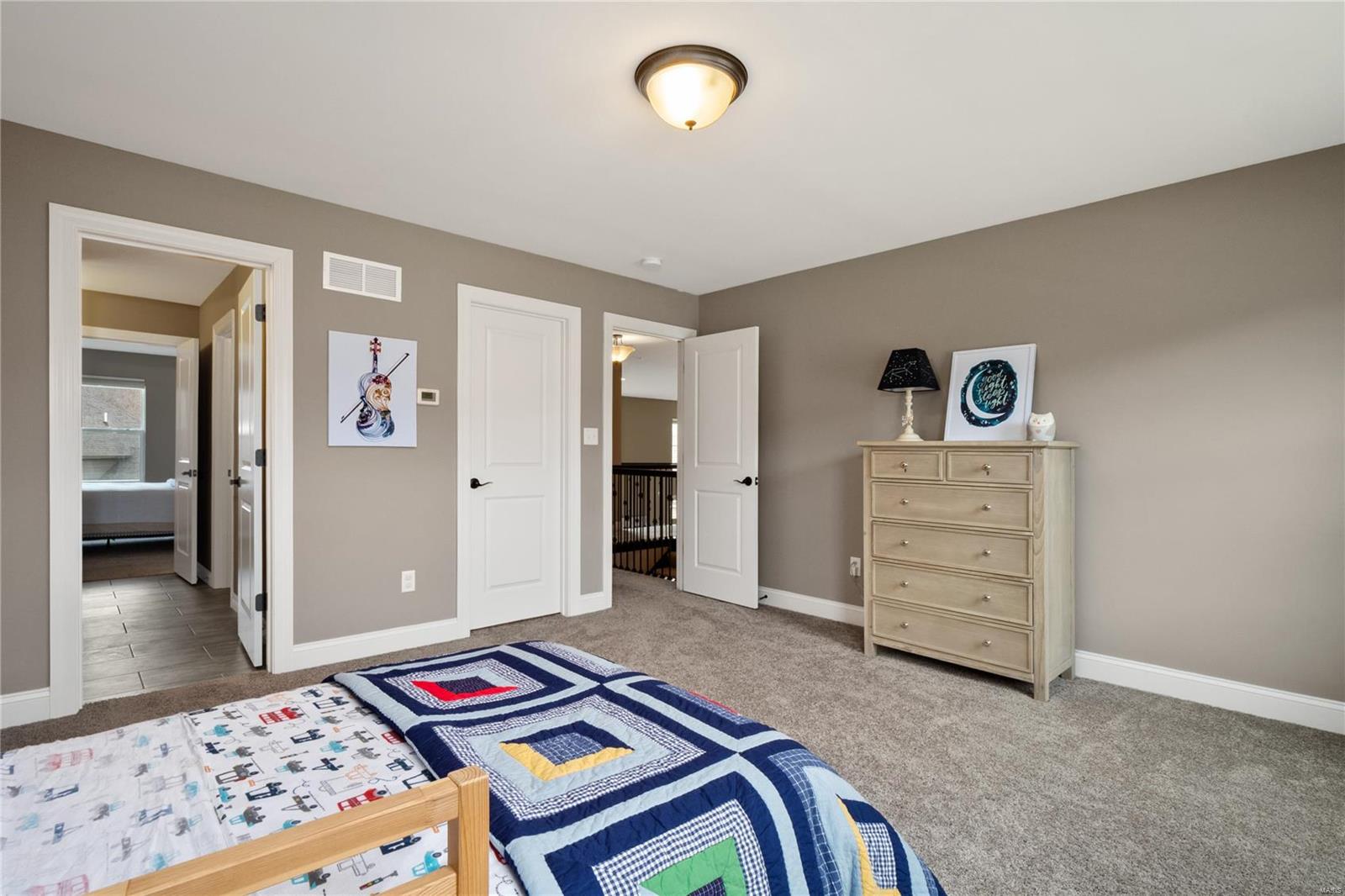 Arbors At Kehrs Mill - Residential