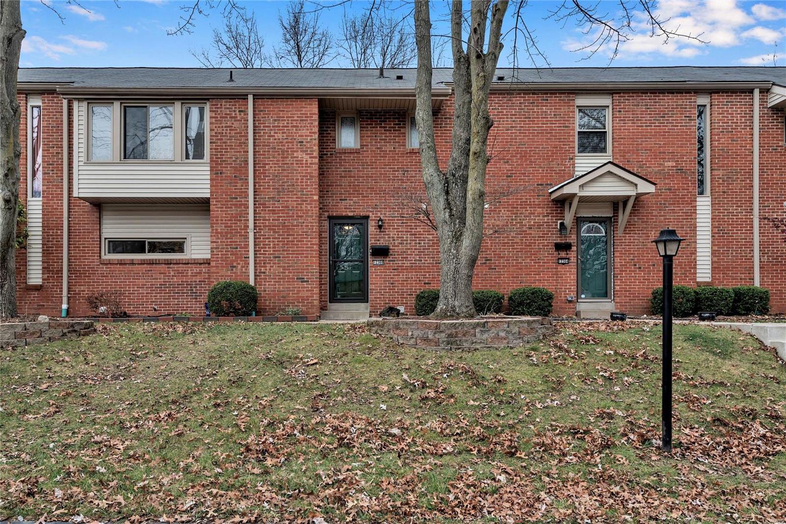 Rossridge Twnhs Condo - Residential