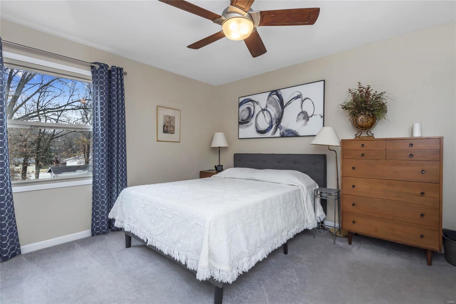 Rossridge Twnhs Condo - Residential