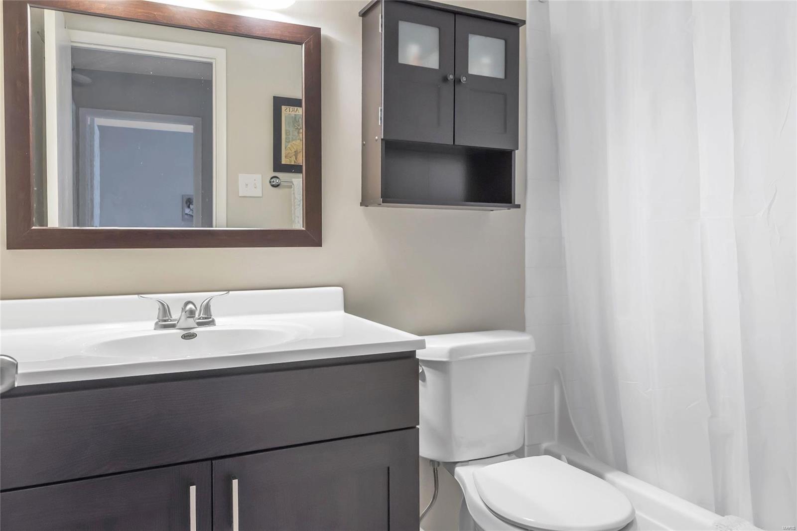 Rossridge Twnhs Condo - Residential