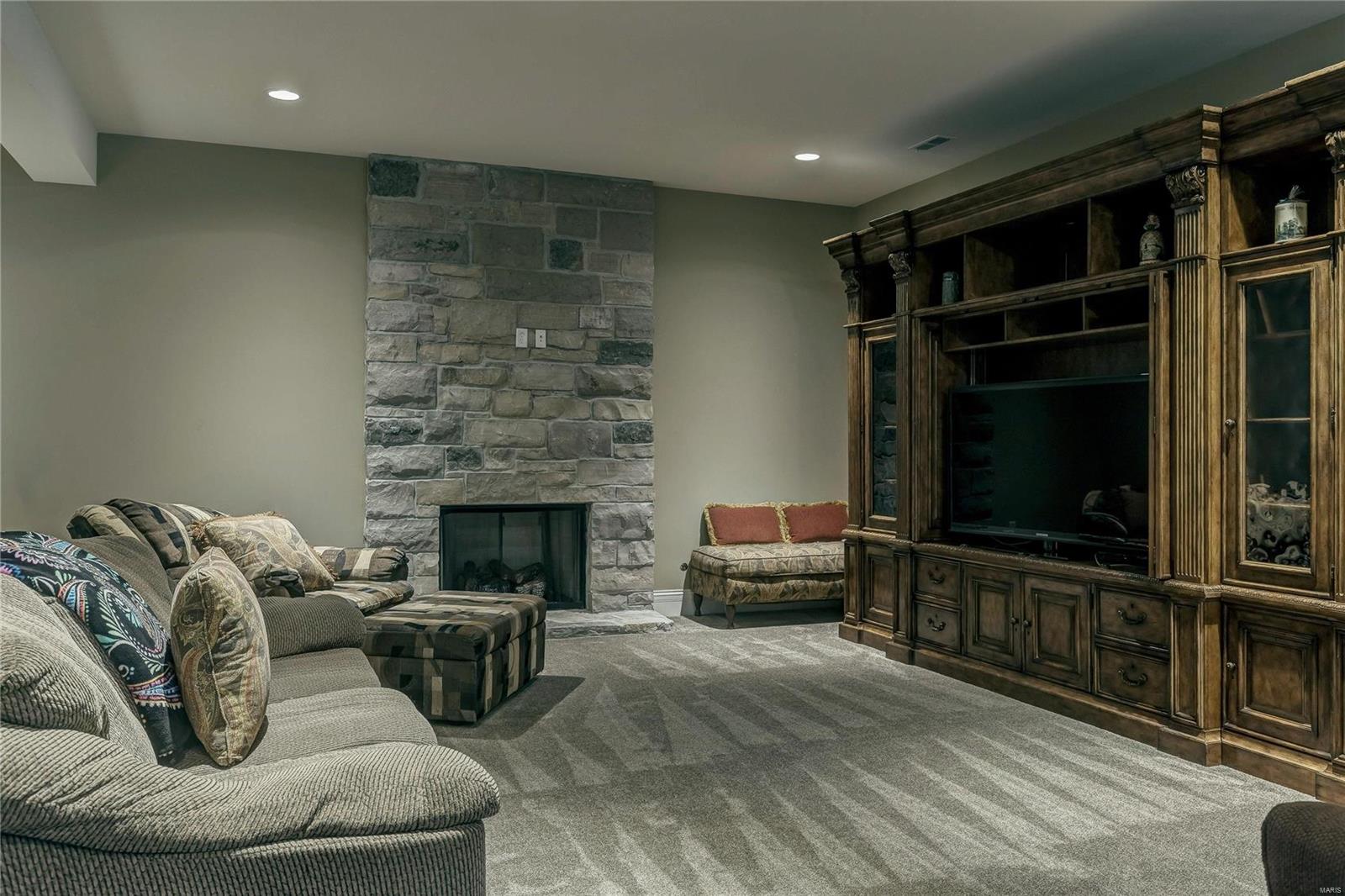 Lafayette Crossing - Residential