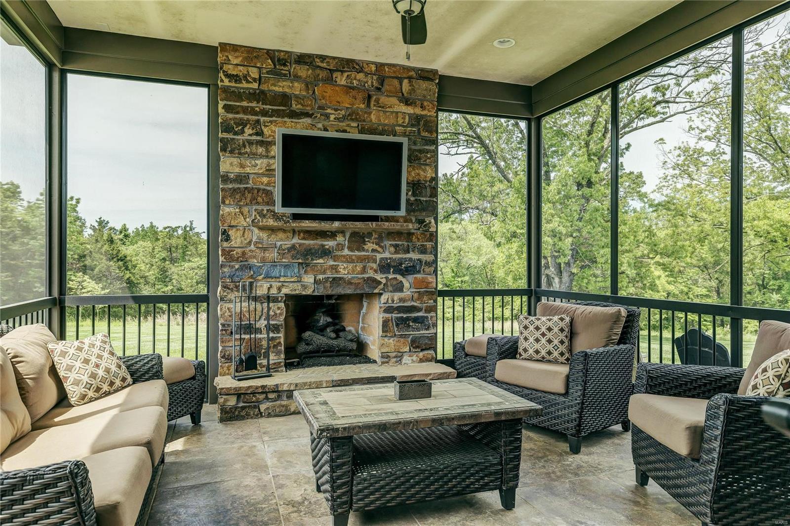 Lafayette Crossing - Residential