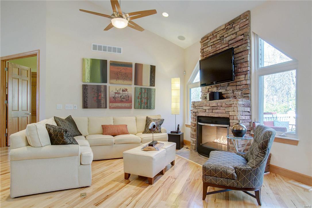 Villas At Whispering Oaks #3 - Residential