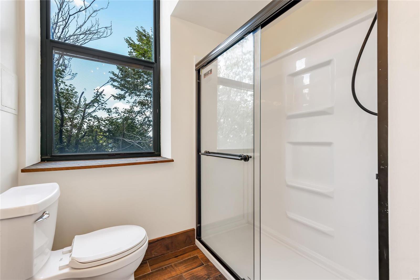 Christys - Commercial Sale