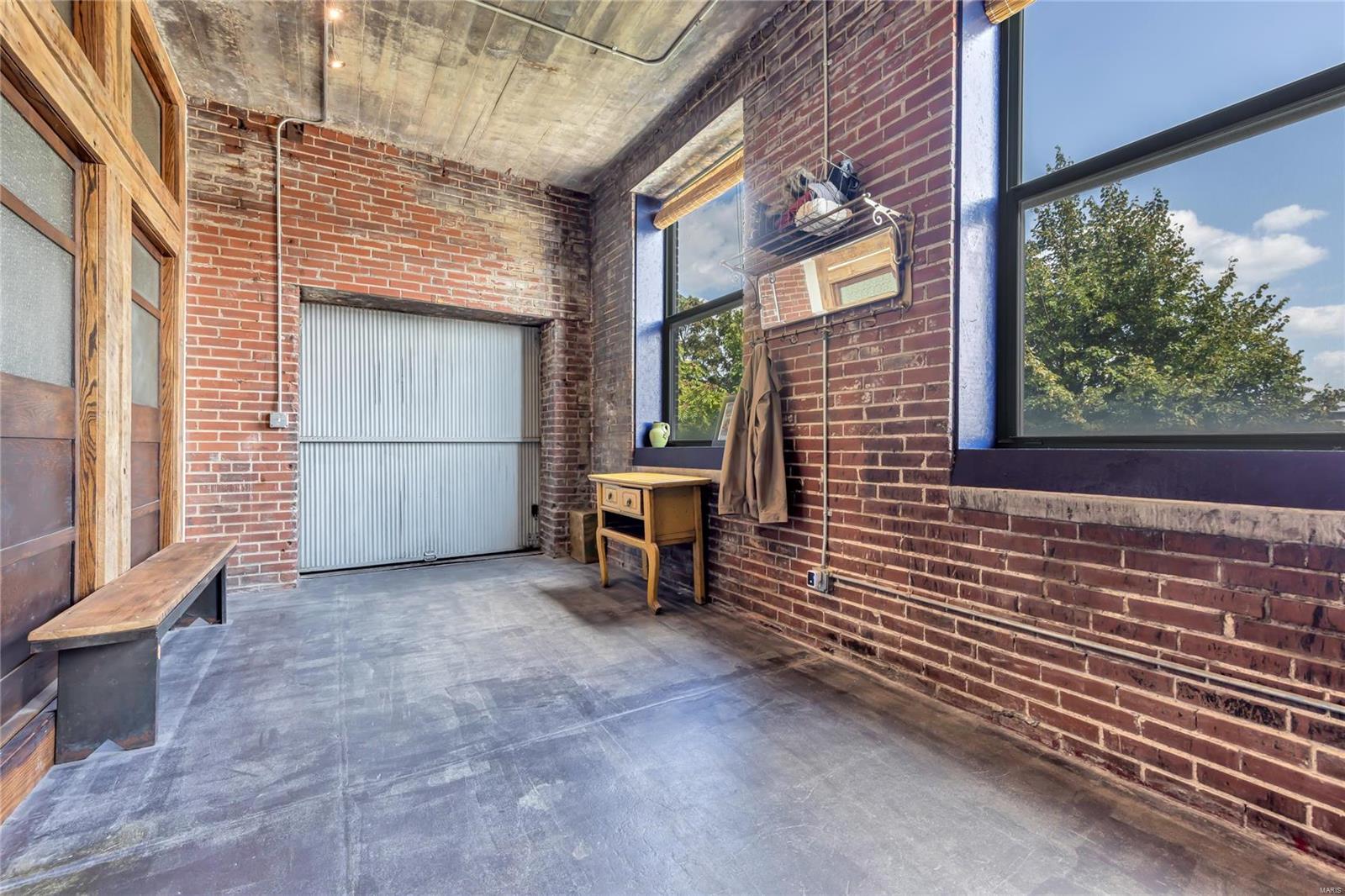 Christys - Commercial Sale