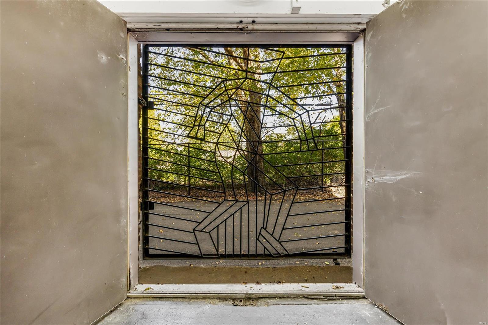 Christys - Commercial Sale